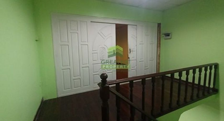 À vendre 2 chambres maison de ville à Mueang Nonthaburi, Nonthaburi