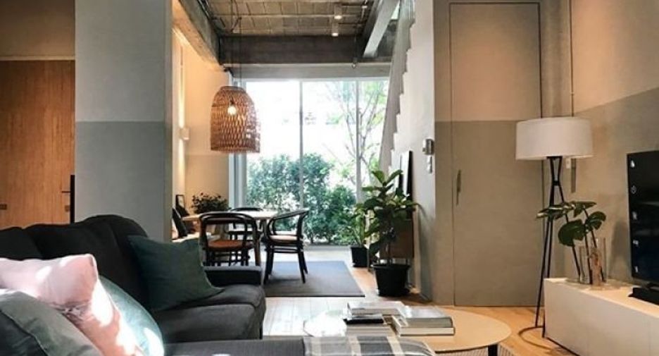 For sale 3 bedrooms townhouse in Watthana, Bangkok
