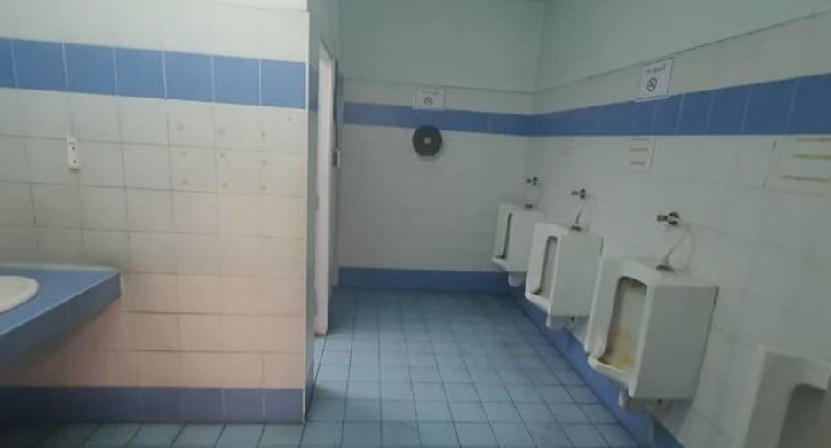 For rent retail Space in Bang Sao Thong, Samut Prakan
