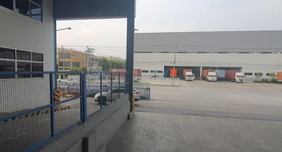 For rent retail Space in Bang Sao Thong, Samut Prakan