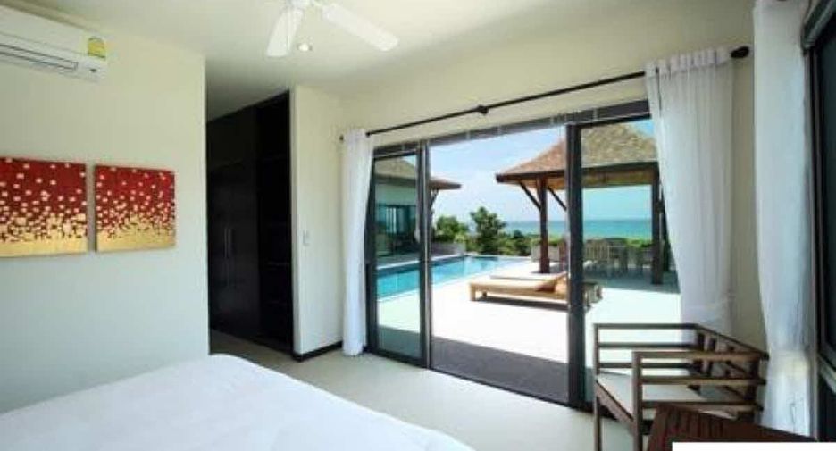 For sale 5 Beds villa in Mueang Phuket, Phuket