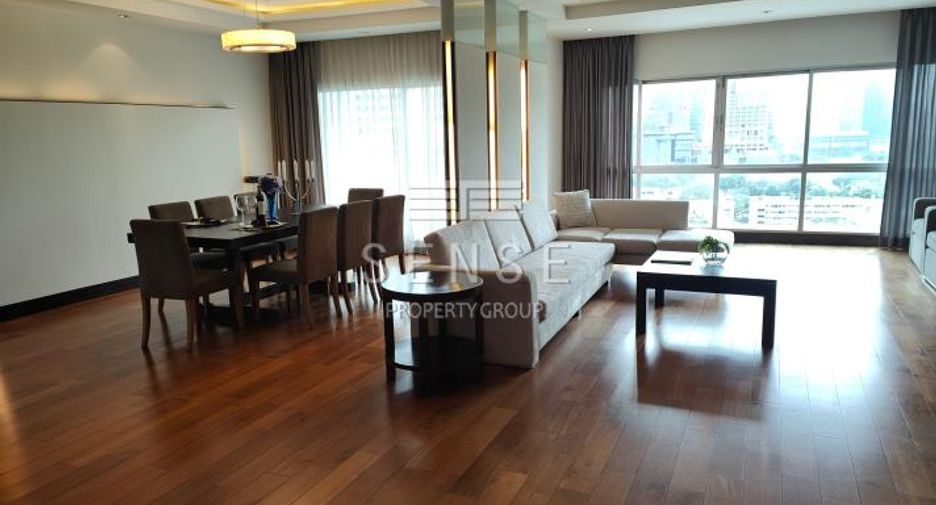 For rent 4 bedrooms condo in Pathum Wan, Bangkok