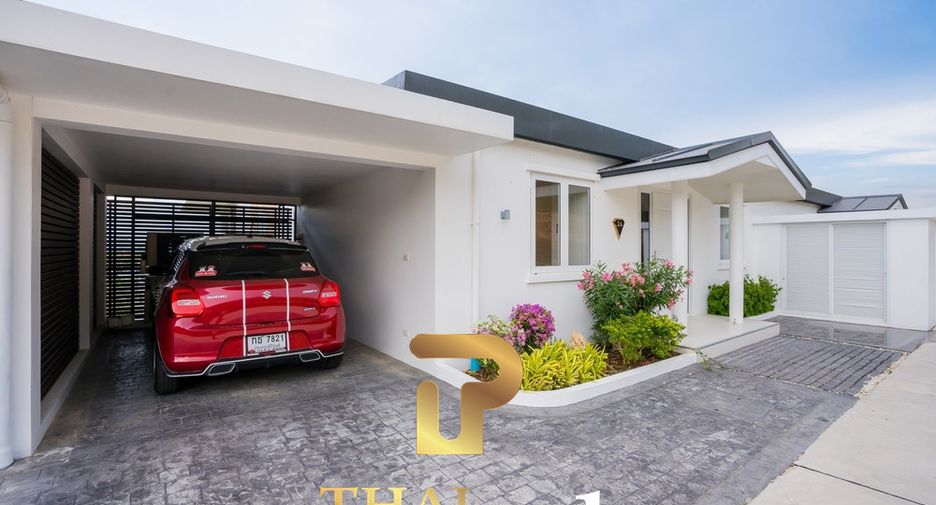 For sale 3 bed apartment in Hua Hin, Prachuap Khiri Khan