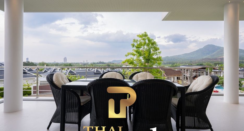 For sale 3 bed apartment in Hua Hin, Prachuap Khiri Khan