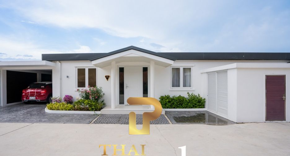 For sale 3 bed apartment in Hua Hin, Prachuap Khiri Khan