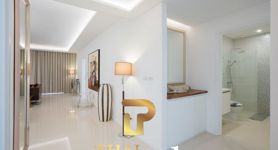 For sale 3 bed apartment in Hua Hin, Prachuap Khiri Khan