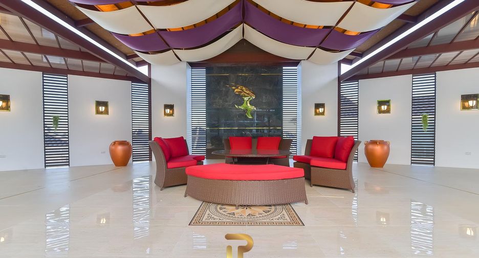 For sale 3 bed apartment in Hua Hin, Prachuap Khiri Khan