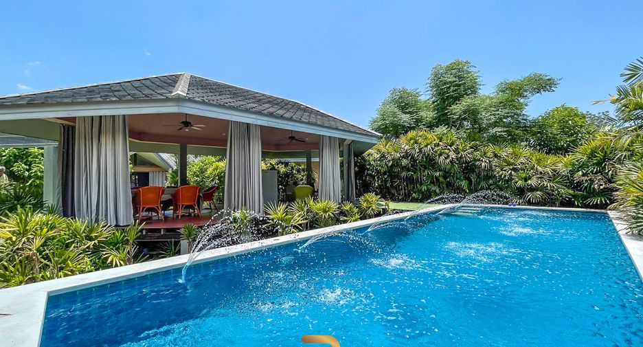 For sale 7 bedrooms villa in Cha Am, Phetchaburi
