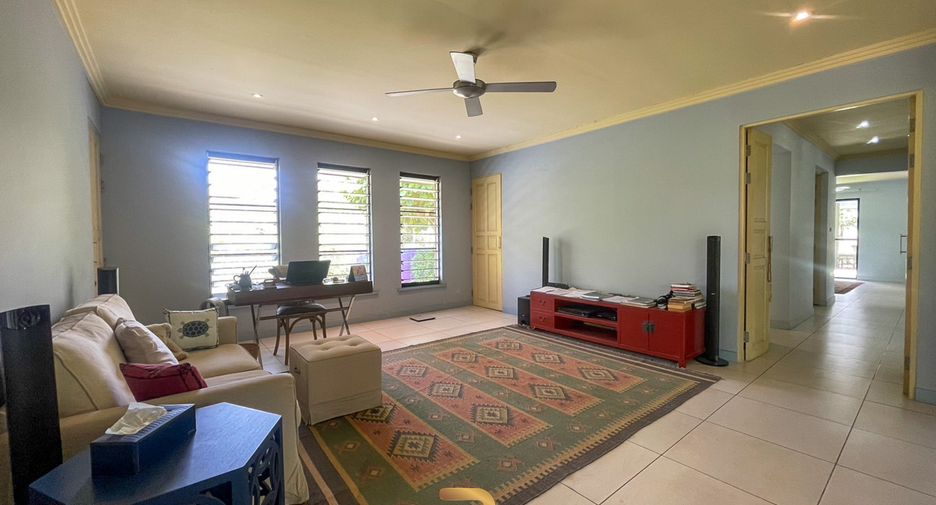 For sale 7 bedrooms villa in Cha Am, Phetchaburi