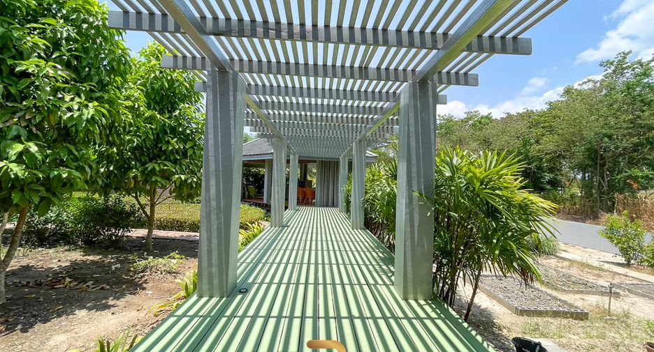 For sale 7 bedrooms villa in Cha Am, Phetchaburi