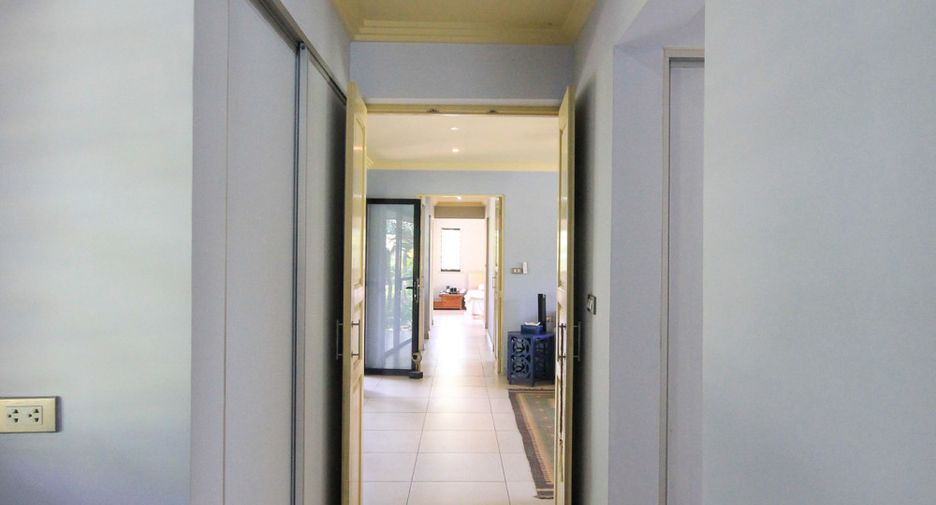 For sale 7 bedrooms villa in Cha Am, Phetchaburi