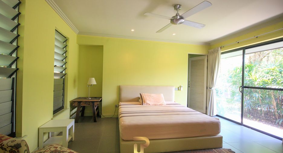 For sale 7 bedrooms villa in Cha Am, Phetchaburi