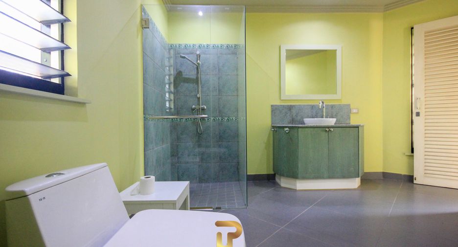 For sale 7 bedrooms villa in Cha Am, Phetchaburi