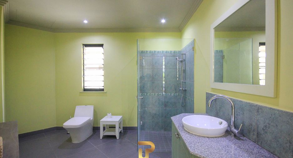 For sale 7 bedrooms villa in Cha Am, Phetchaburi