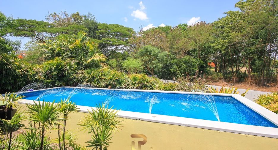 For sale 7 bedrooms villa in Cha Am, Phetchaburi