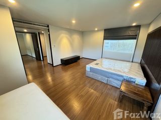 For rent 3 bed villa in Huai Khwang, Bangkok