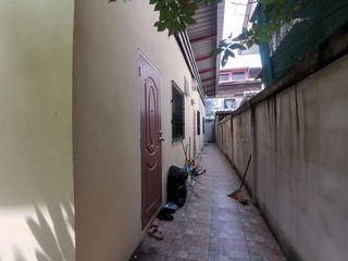 For sale 3 bedrooms house in Sathon, Bangkok