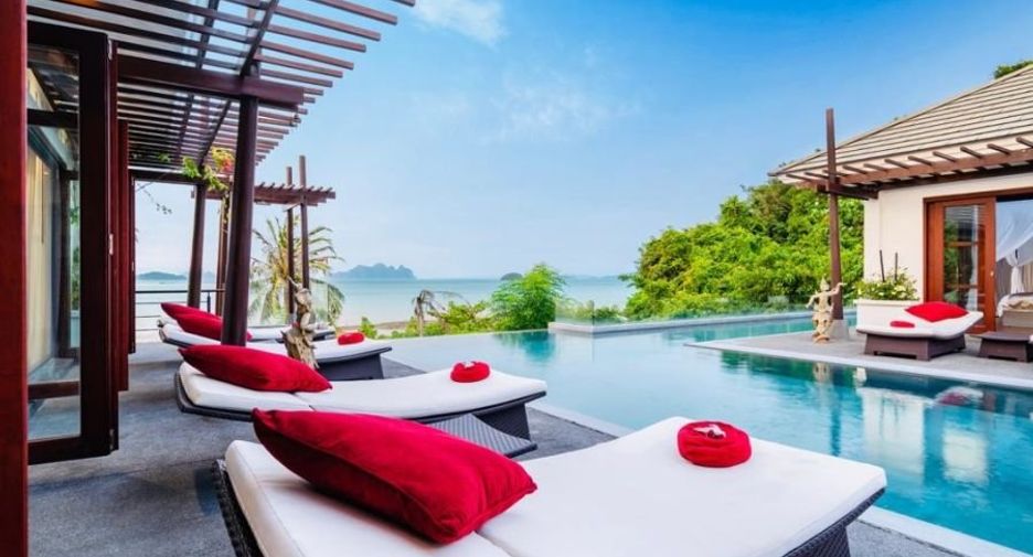 For rent and for sale 4 bedrooms villa in Thalang, Phuket