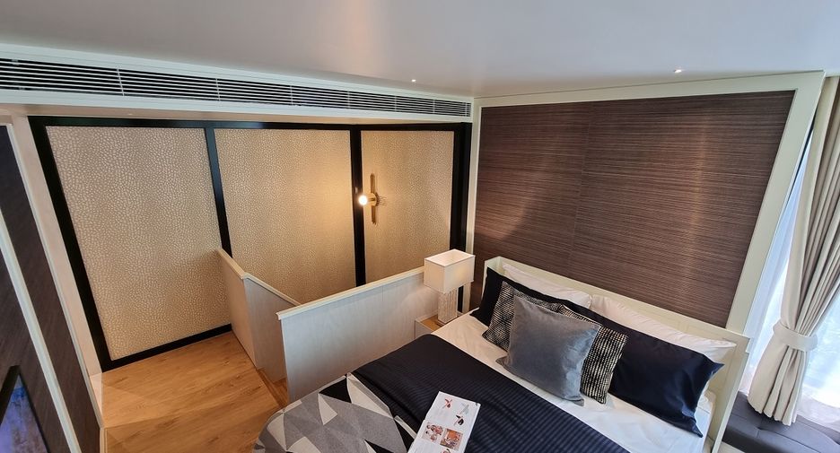 For sale 2 bed condo in Watthana, Bangkok