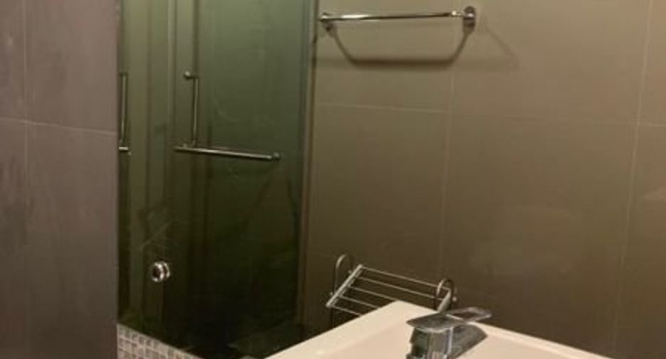 Condo en venta de 2 habitaciones en Khlong Toei, Bangkok