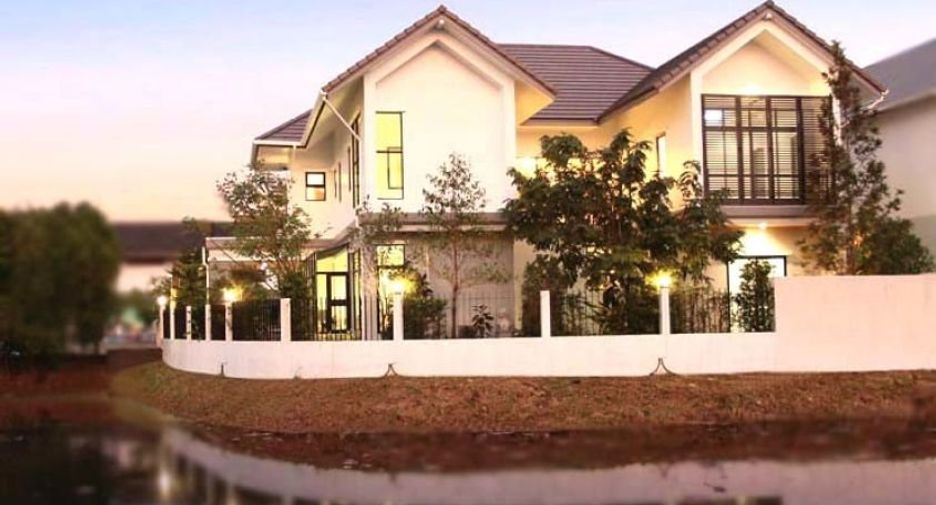 For sale 4 bedrooms house in Thawi Watthana, Bangkok