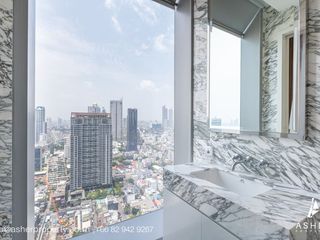 Condo en alquiler de 3 habitaciones en Sathon, Bangkok