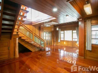 For sale 3 Beds house in Huai Khwang, Bangkok