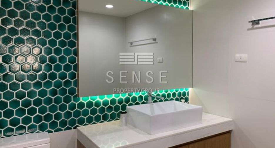For sale and for rent 3 bedrooms condo in Khlong Toei, Bangkok