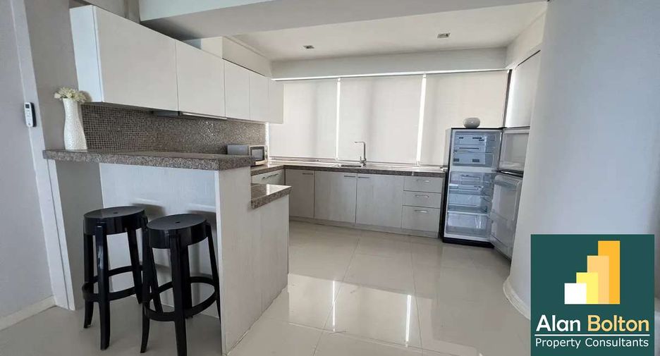 For rent そして for sale 3 ベッドルーム condo in Na Jomtien, Pattaya