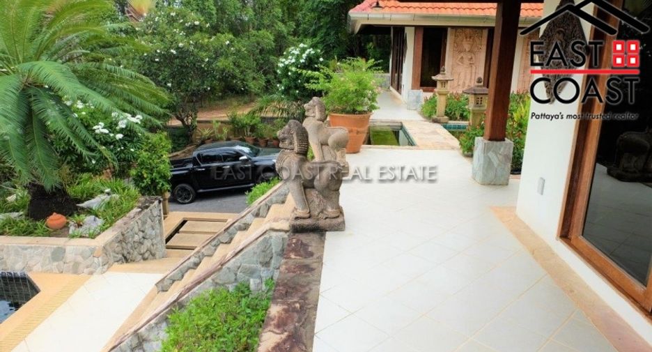 For sale 5 bedrooms house in Sattahip, Chonburi