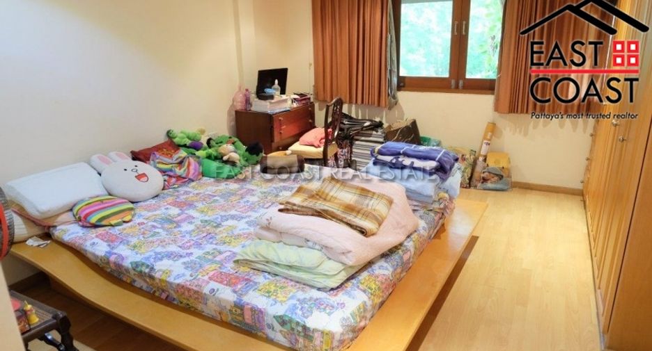 For sale 5 bedrooms house in Sattahip, Chonburi