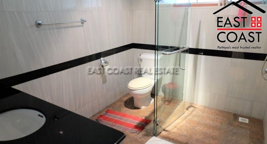 For sale 5 bedrooms house in Sattahip, Chonburi