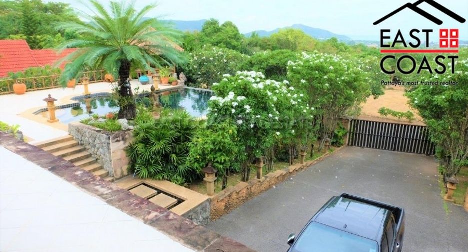 For sale 5 bedrooms house in Sattahip, Chonburi