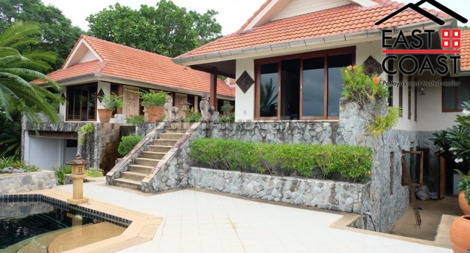 For sale 5 bedrooms house in Sattahip, Chonburi