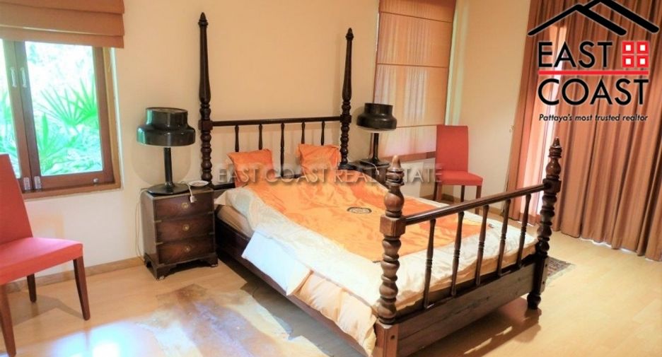 For sale 5 bedrooms house in Sattahip, Chonburi