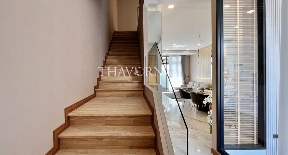 For sale 4 bedrooms house in Bang Lamung, Chonburi