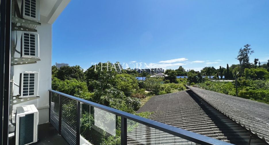 For sale 4 bedrooms house in Bang Lamung, Chonburi