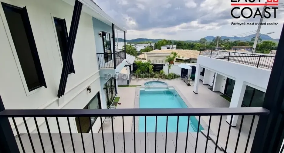 À vendre 5 chambres maison à Huay Yai, Pattaya