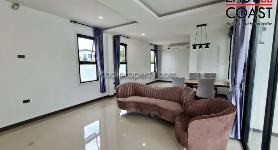 À vendre 5 chambres maison à Huay Yai, Pattaya