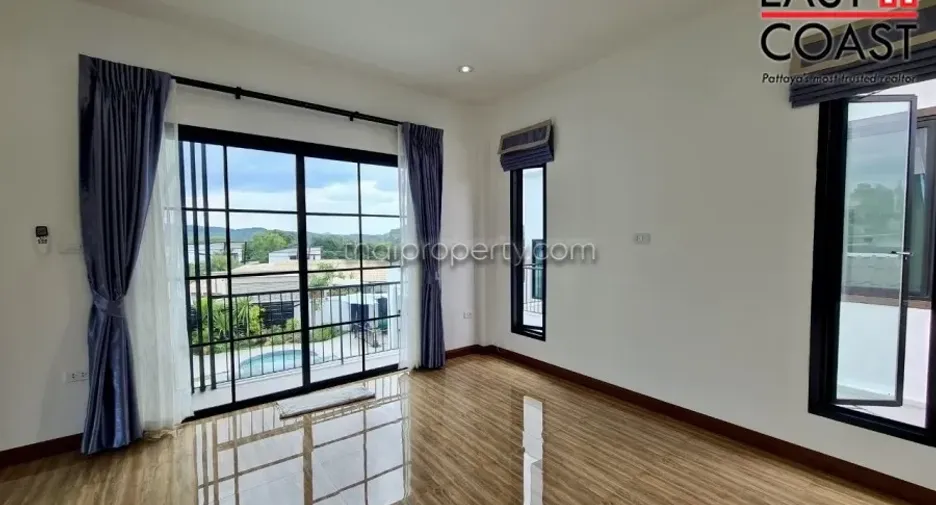À vendre 5 chambres maison à Huay Yai, Pattaya