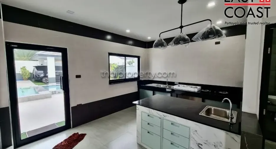 À vendre 5 chambres maison à Huay Yai, Pattaya