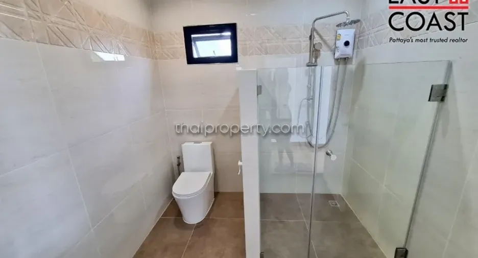 À vendre 5 chambres maison à Huay Yai, Pattaya