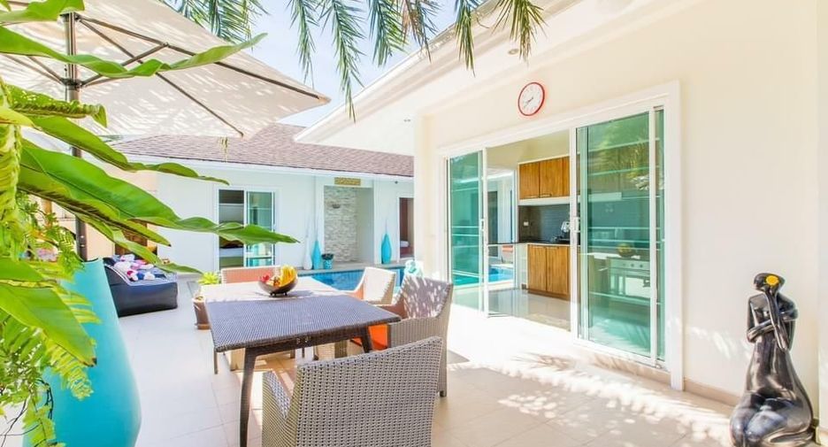 For sale and for rent 4 bed villa in Mueang Phuket, Phuket