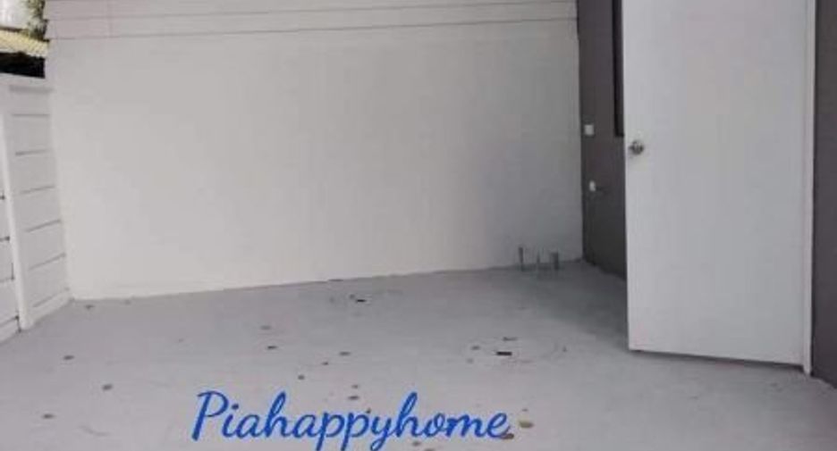For sale 3 bed townhouse in Pak Kret, Nonthaburi