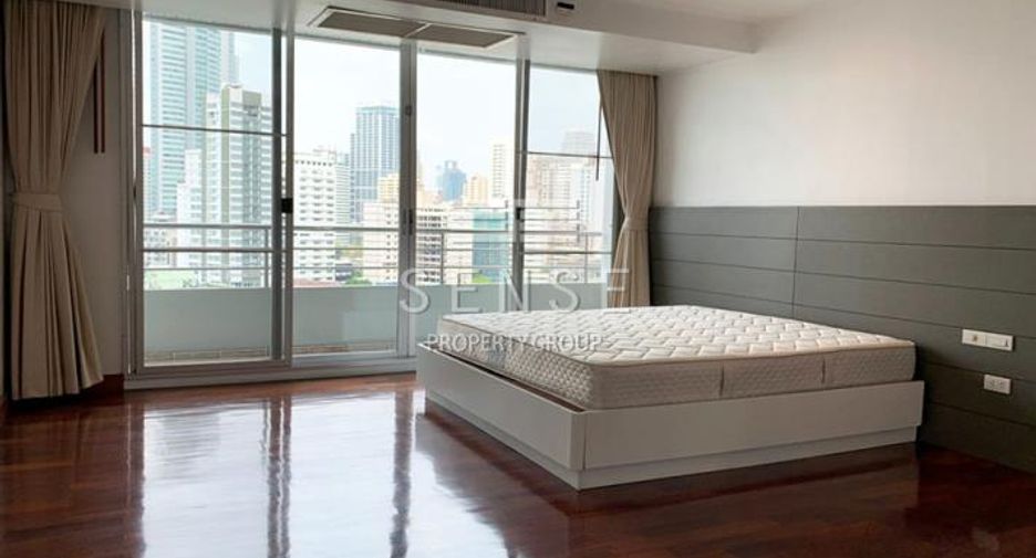 For rent 4 bedrooms condo in Khlong Toei, Bangkok