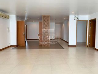 For rent 4 bed condo in Khlong Toei, Bangkok