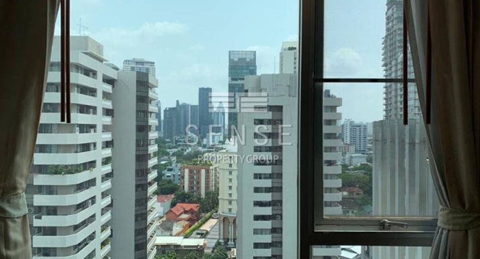For rent 4 bedrooms condo in Khlong Toei, Bangkok