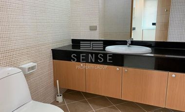For rent 4 bedrooms condo in Khlong Toei, Bangkok