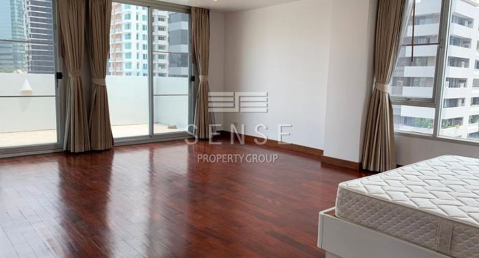 For rent 4 bedrooms condo in Khlong Toei, Bangkok
