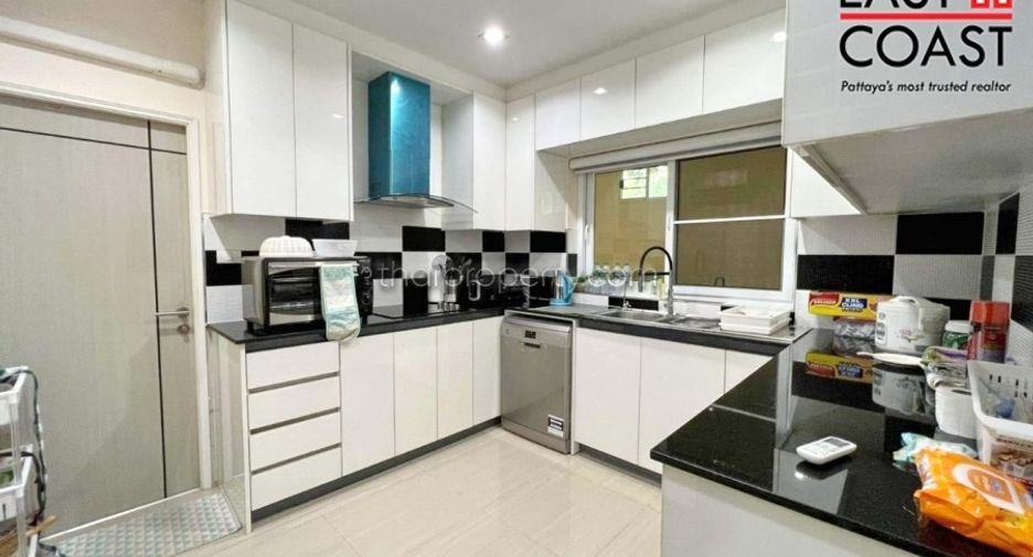 For sale 7 bedrooms house in East Pattaya, Pattaya